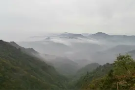 行走旅途之乐：芷江八景之一——烟笼明山图片