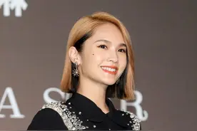 杨丞琳力挺潘玮柏娇妻，5个月没见李荣浩很想哭，李荣浩搞笑化解图片