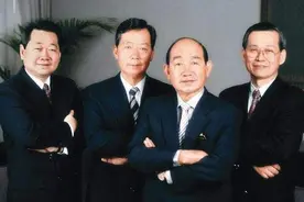 2020泰国首富诞生：潮汕兄弟靠养鸡发家，身家超过1800亿图片