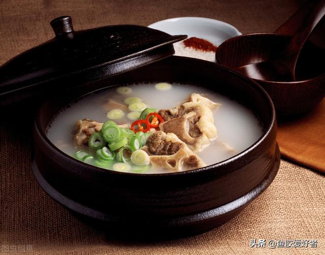 花胶炖高丽参乌鸡 花胶炖高丽参乌鸡汤的做法