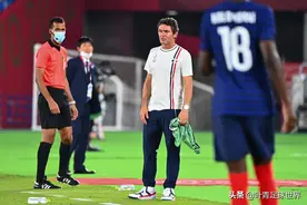 奥运耻辱1幕！法国男足下黑脚：踩日本球员小腿，比0-4还丢人图片