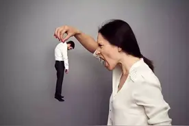为什么你总是被别人欺负？因为你太单纯了图片