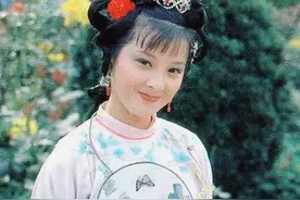 贾敬早早上山当了道士，惜春究竟是谁的女儿？王熙凤早已一语道破图片