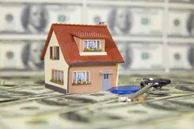 房产证上写谁的名字，房子就是谁的了？律师说：不一定图片