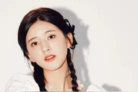 真·深藏不露，赵露思开始做自己的妆发造型师了？图片
