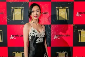 王鸥真会博眼球，穿“蕾丝睡衣”就直接走红毯，配小黑裤还挺好看图片