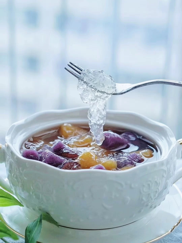 月经吃燕窝好处和坏处 2025年月经吃燕窝好处和坏处是什么