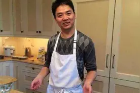 刘强东大四24w做餐饮，前台小姑娘和主厨谈恋爱导致餐厅倒闭图片