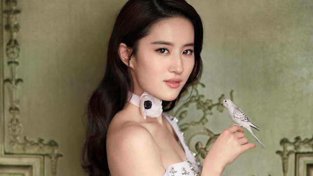 "神仙姐姐"刘亦菲,固执且顽强的处女座女生,不停都在打破