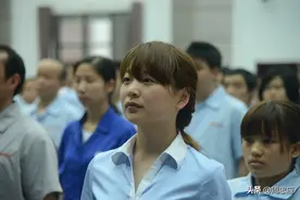 虎牙妹的春天图片