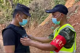 中缅边境一对父子的浓浓戍边情图片