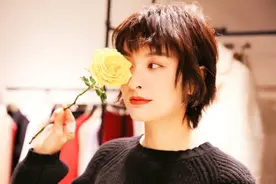 37岁才开始开挂，“灰姑娘”吴昕究竟是太笨还是太能装图片