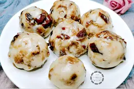 1碗红枣，1碗糯米粉，教你做快手粘豆包，蒸一蒸就出锅，香甜糯图片