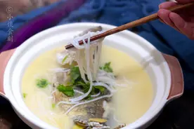 春天，把桂鱼和米粉一起煮，肉质细嫩味道鲜美，吃起来好香图片