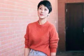 海清可真会玩，把牛仔裤剪4刀变成裙子穿，是真时髦还是博眼球？图片