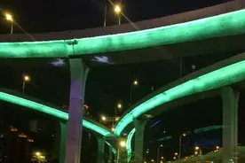 盐城的高架桥夜景，大家认为？和其他城市高架哪个城市夜景美？图片