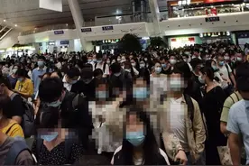 “凌晨还在排队出岛！”厦门堵堵堵众众众！网友：这才刚刚开始图片