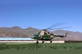 隐蔽、突然，直插要害！西藏军区特种兵成建制高原低空伞降图片