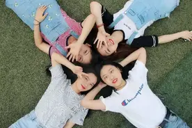 南京“最铁”四姐妹：上同一所大学，住同一个宿舍，奖学金拿到手软，全部考上研究生图片