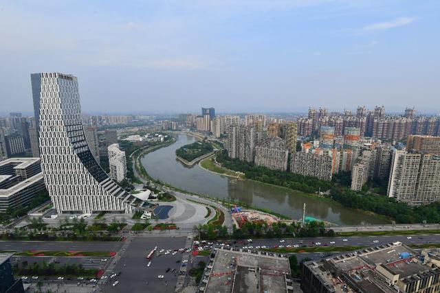领跑全国 成都高新区雄踞“园区营商环境TOP20”榜首