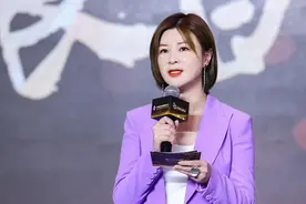 乐华娱乐杜华：《乘风破浪的姐姐》第一期播出时，我的人生是坍塌的图片