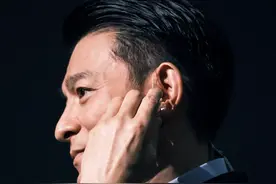 1 亿人看这场“顶流”直播，满屏「刘德华yyds​」究竟有多野图片