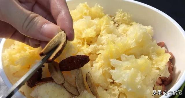 燕窝和南瓜可以一起吃吗 2025年燕窝和南瓜可以一起吃吗宝宝