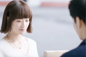 《原来你还在这里》李程彬原声出演下苦工 “审阅夫妇”甜虐开撩视频封面