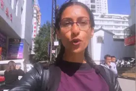 印度富婆来中国“炫富”，一到高铁站就惊讶了：这不是真正的中国图片