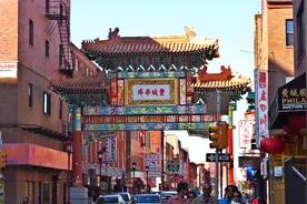 美国已成为全球疫情的震中，那么美籍华人还可以回国吗图片