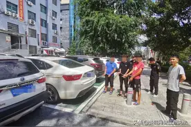 涟源市公安局巡警大队摧毁一个破窗盗窃团伙图片