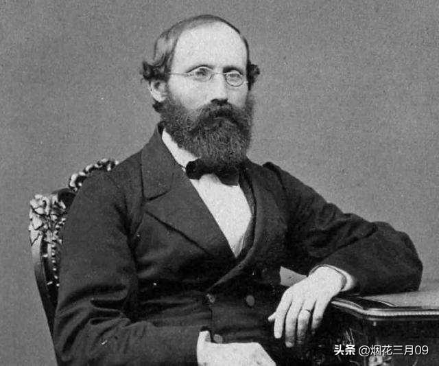 俄罗斯牛人数学家,提出"平行线可以相交"的理论,改变世界