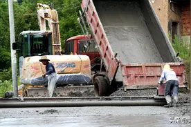 好消息来了！农村路终于迎来修缮款，没修的和压坏的统统有份图片