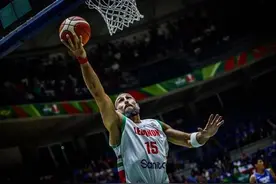 球场老妖精，曾经的亚洲第一小前锋：法蒂赫·哈提布图片