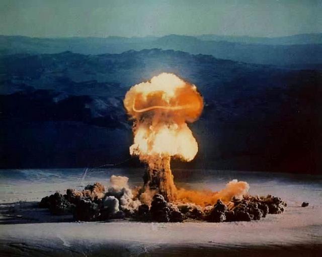 最全合集：88张核爆实验高清照片，全世界已知大型核爆实验2048次