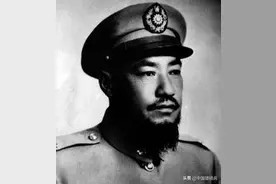 复仇之战，彭总用机枪加大炮暴虐横行西北“马家军”的青马图片