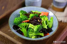 秋天，适合多吃点木耳，8种做法，换着做，天天吃都有新鲜感图片