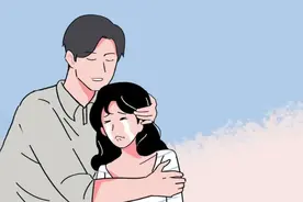 “肠子都快悔青了，当时眼瞎心盲，才会选择嫁给他！”图片