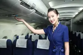 高铁乘务员为什么离职率那么高？离职女乘务员道出实情图片