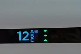 涨知识！高铁座位上的指示灯原来是这样用的图片