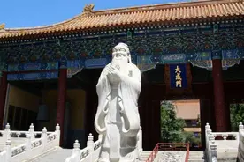 山东曲阜孔家的“两怪”：贪心奴仆弑主灭门，忠心乳母保全血脉图片
