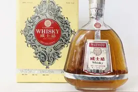 一款1992年由剑南春酒厂出产的“威士忌”酒图片