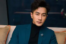 刘恺威罕见晒照，仅“重温”2字就让粉丝超激动，直呼：太突然了图片