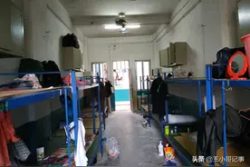 实拍东莞虎门大型玩具厂，一间宿舍住16个人，不怕臭虫的可以来图片