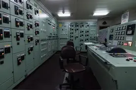 加油少10吨，轮机长执意要补，发电机飞车图片