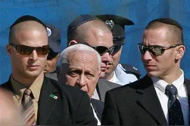 以色列特工“摩萨德”成名史：从法国造船厂偷走5艘导弹快艇图片