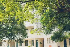 湖南岳阳闻名遐迩四所好高中，2020高考喜报，岳阳市一中继续领跑图片