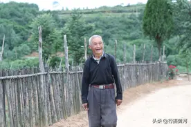 山西退伍老兵，94岁了还要种10多亩地，看他活成啥样子图片