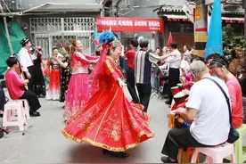西安学习巷社区举办“百家宴 邻里节”活动图片
