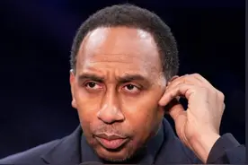 “美国杨毅”？赚多少钱？年薪超大部分NBA球员，合同5年6千万图片